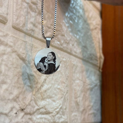 Belove Message Round Necklace
