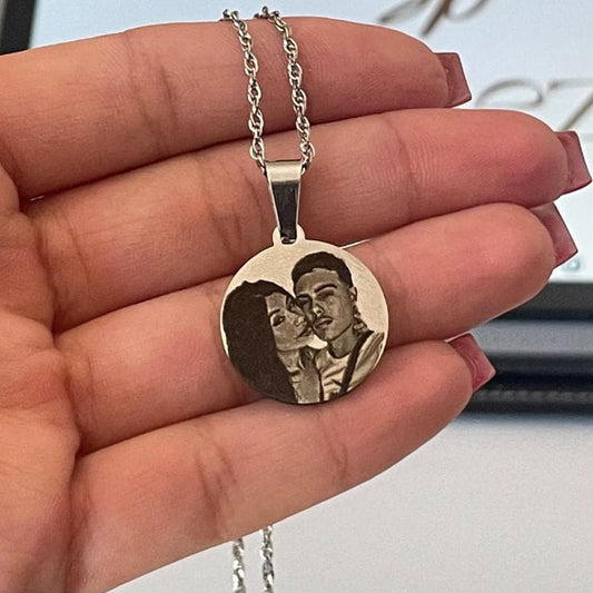 Belove Message Round Necklace