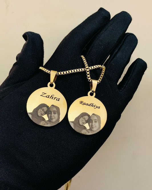 Belove Message Round Necklace