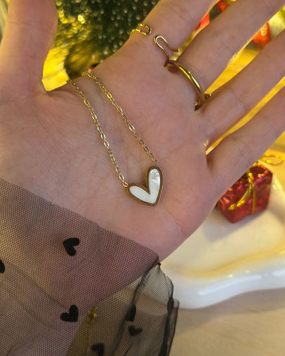Wavy Heart Necklace