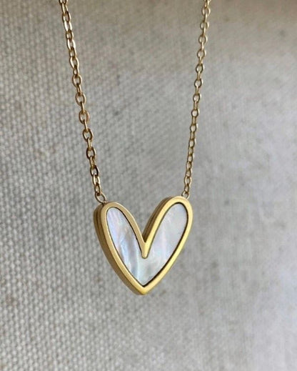 Wavy Heart Necklace