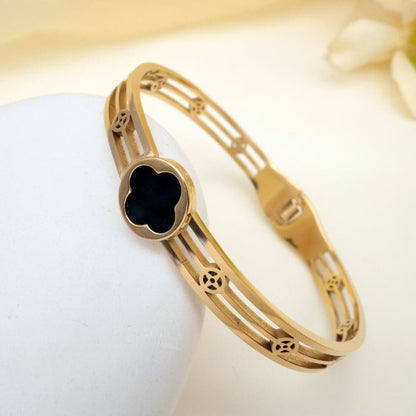Lucky Leaf Bracelet