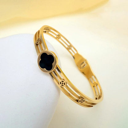 Lucky Leaf Bracelet