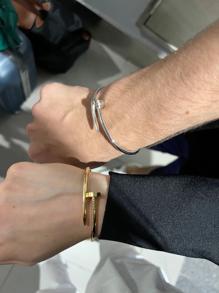 Nail Bangle