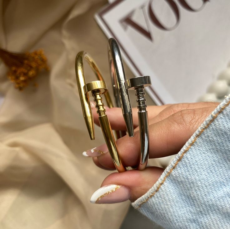 Nail Bangle