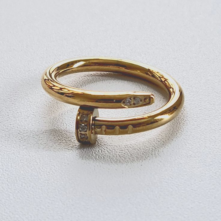 Nail Ring