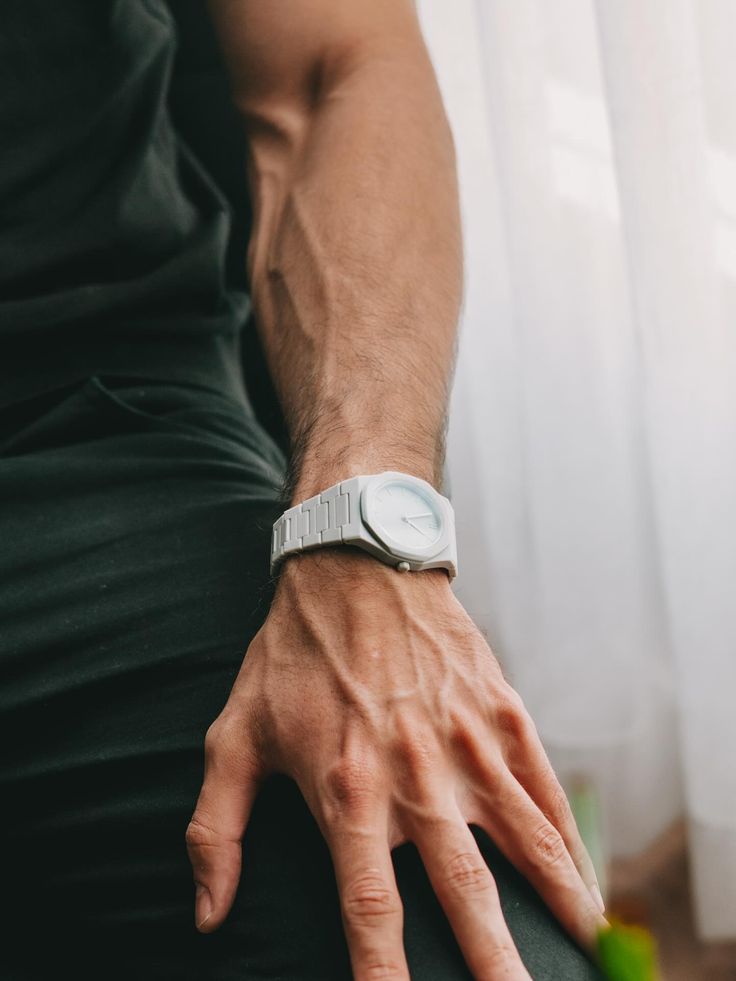 White Aura Watch
