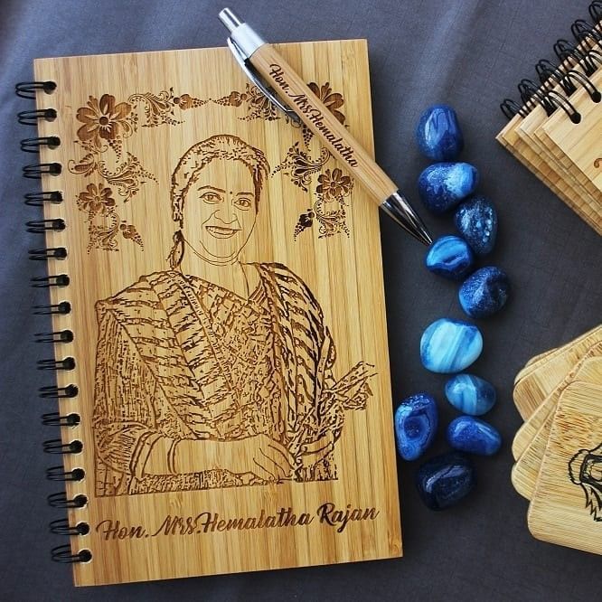Custmized Wooden Diary