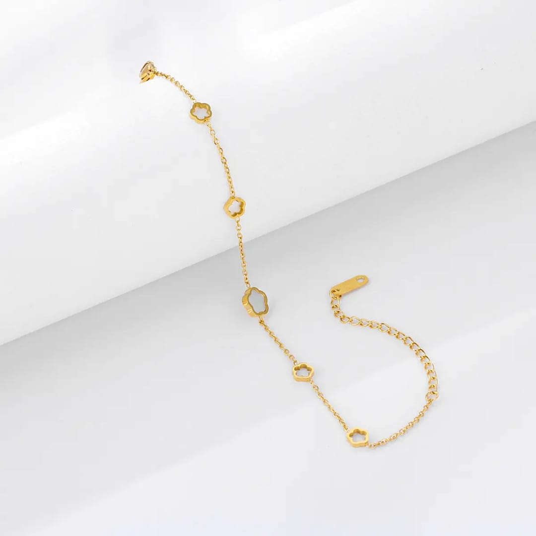 Floral Bracelet (White)